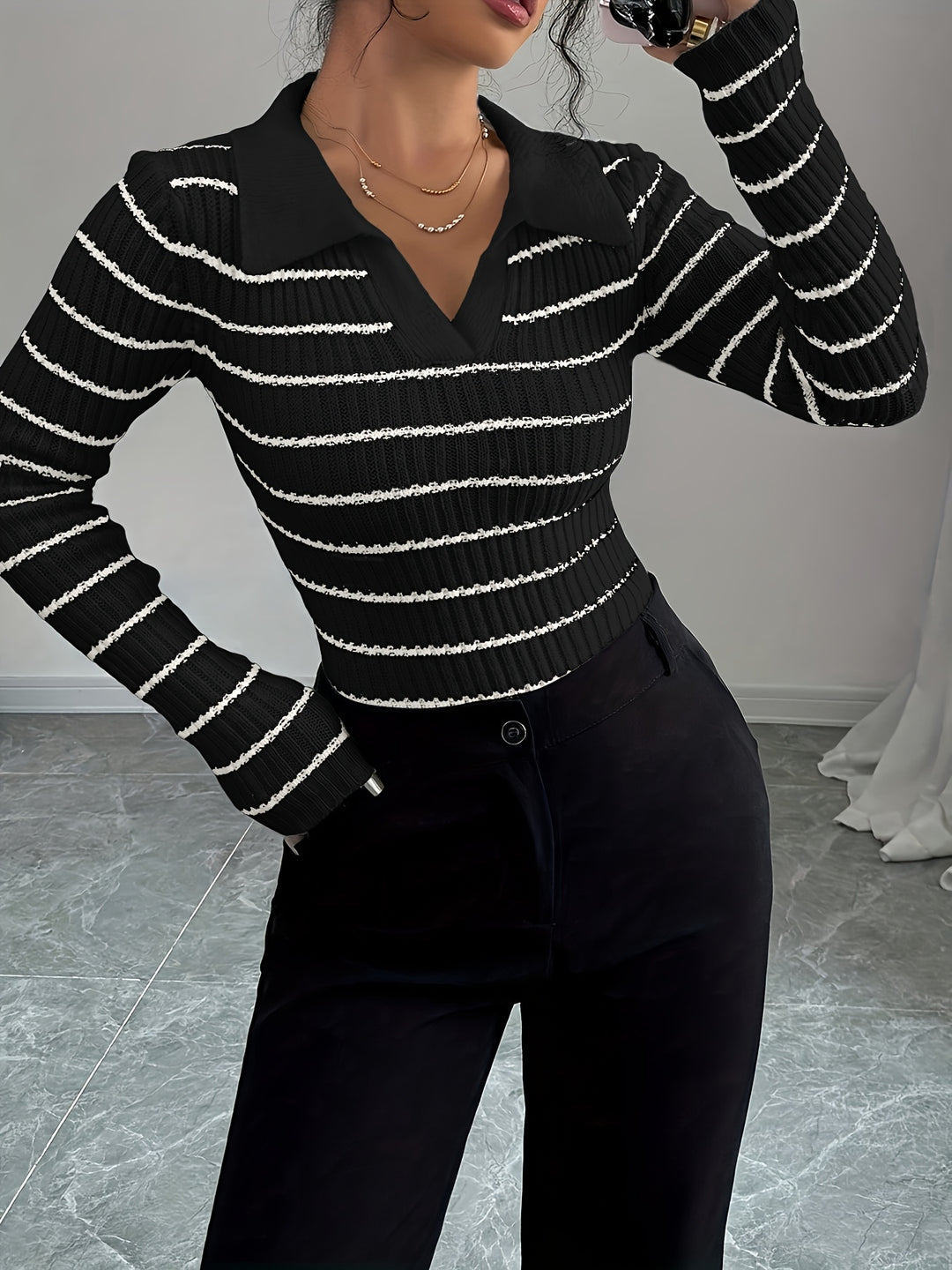 Claire Elegant Versatile Pullover
