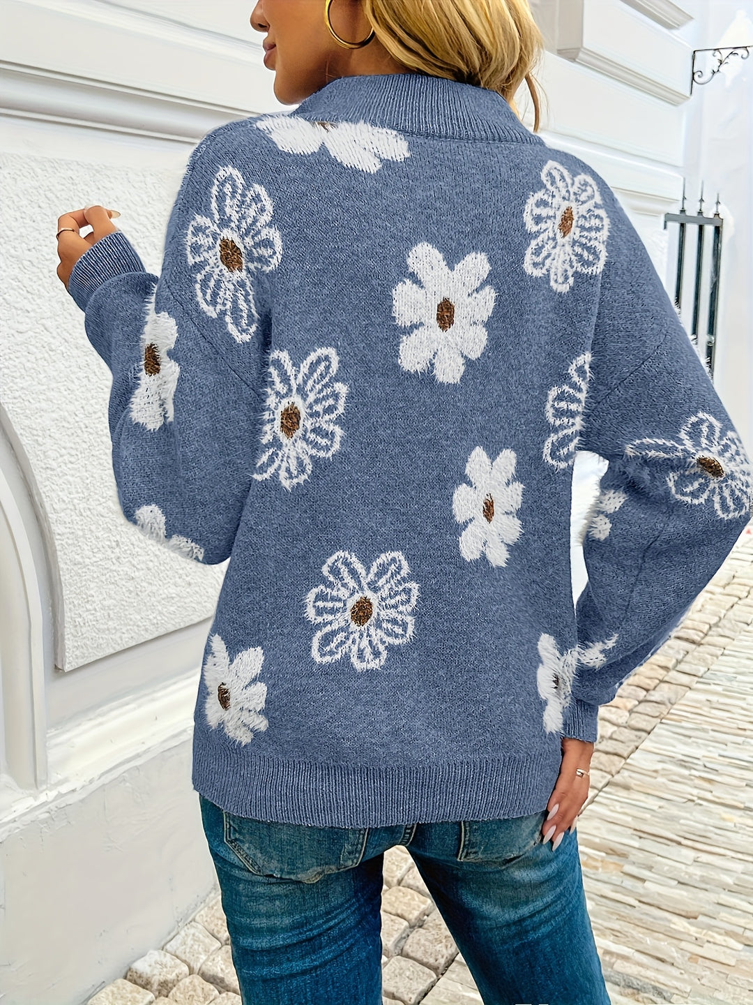 Maya Zip-neck pullover with floral pattern