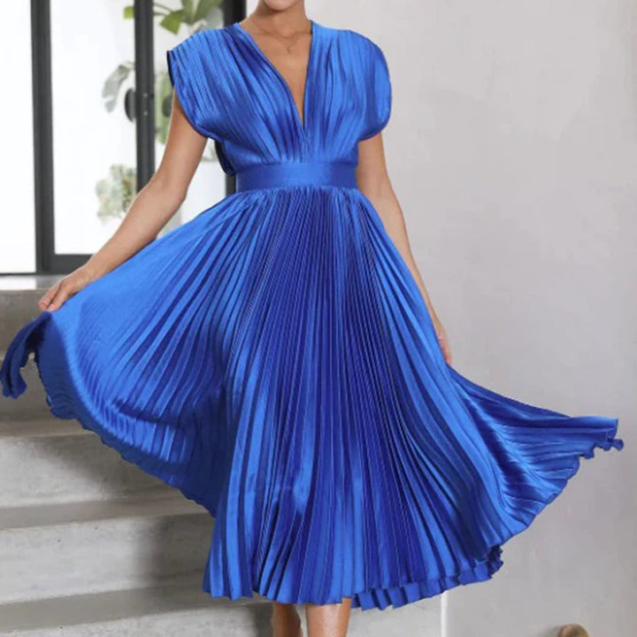 Constance | Timeless Pleated Midi Dress