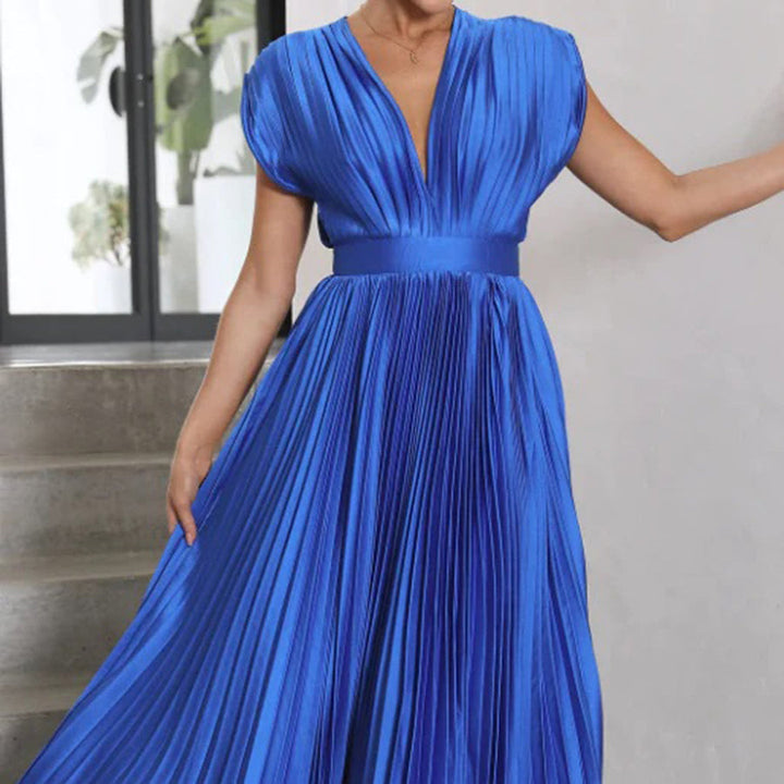 Constance | Timeless Pleated Midi Dress