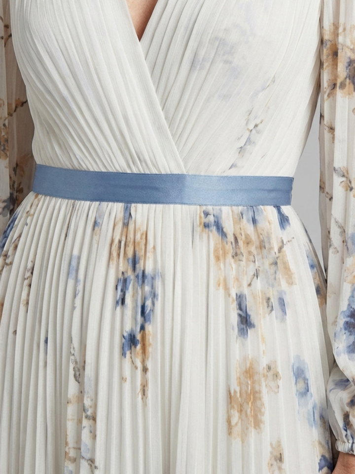 Genevieve | Long Sleeve V Neck Floral Maxi Dress